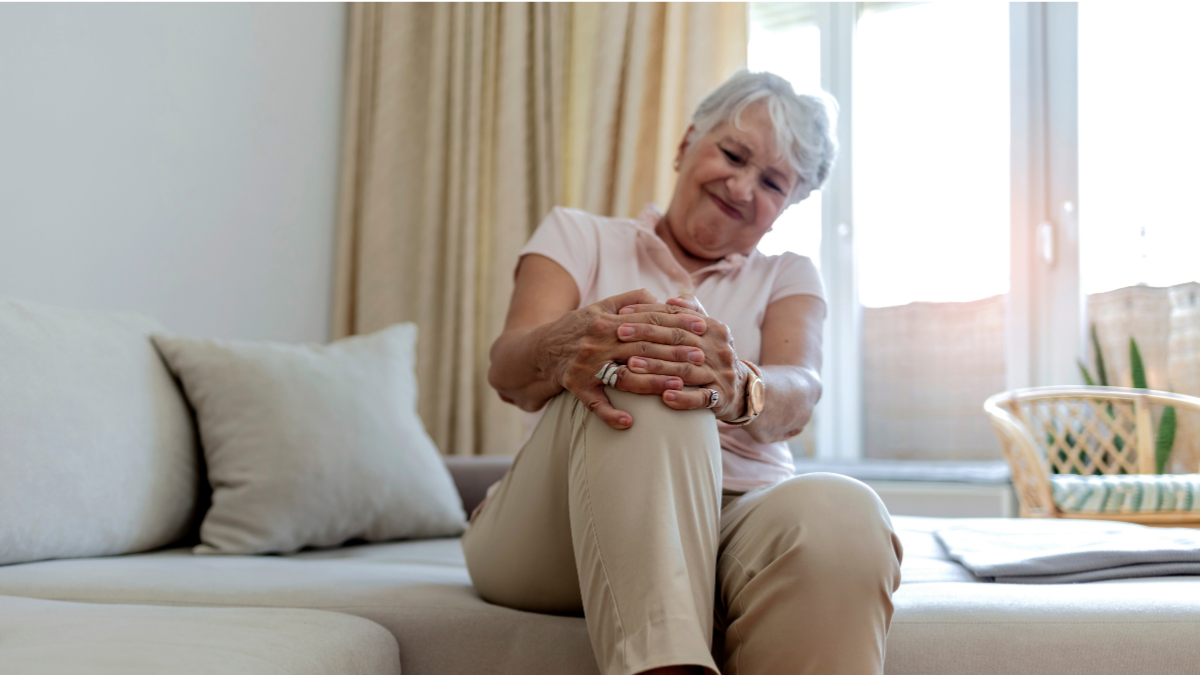 How to Communicate Effectively with Elderly Patients about Pain Management